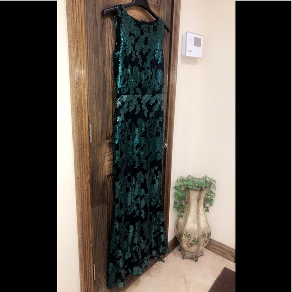 Badgley Mischka Gown Size 8 Formal Dress Green - Picture 5 of 8